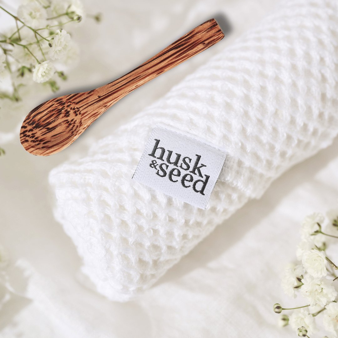 Linen Cloth & Coconut Spoon - Husk & Seed